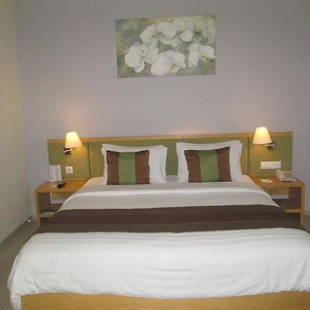 Hotel Anggrek Gandasari Bandung Exterior foto