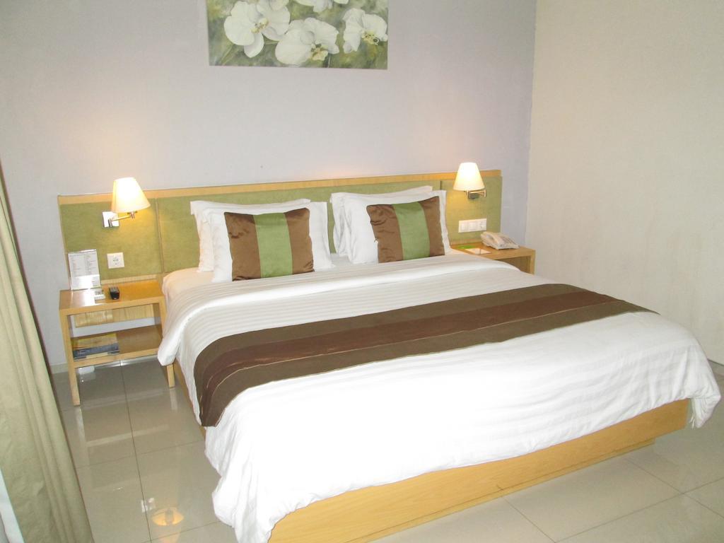 Hotel Anggrek Gandasari Bandung Habitación foto