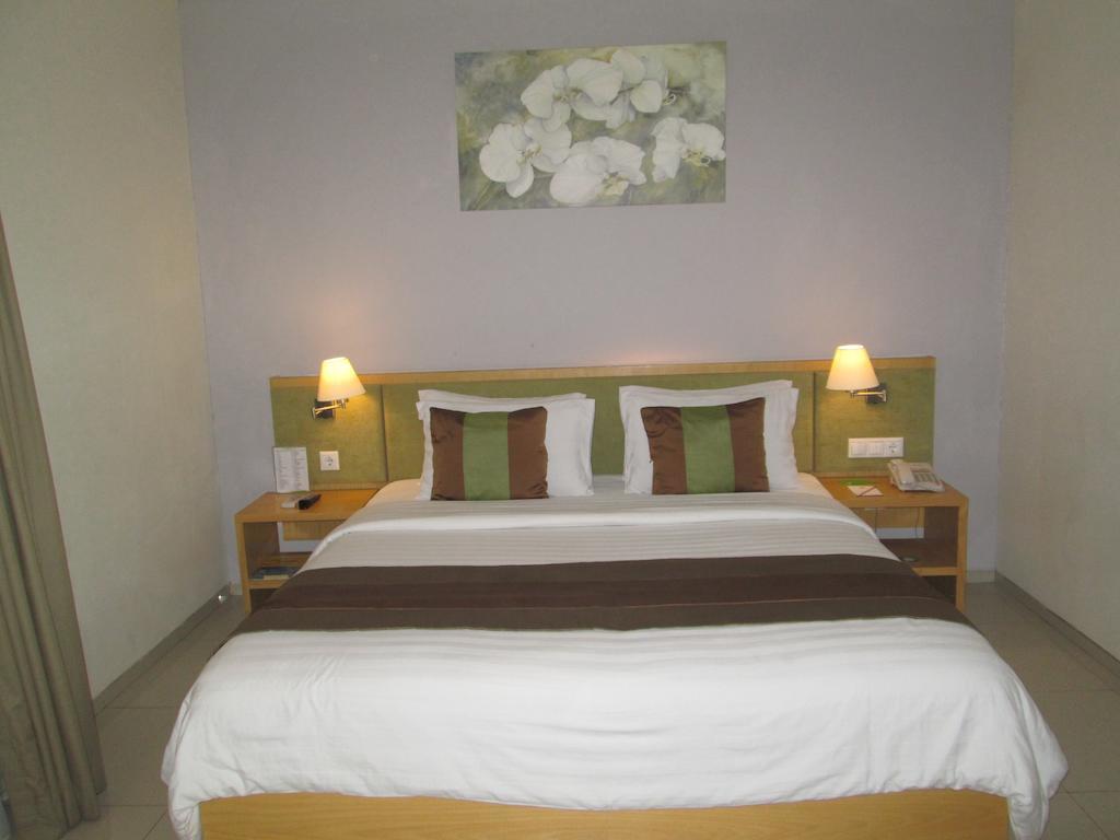 Hotel Anggrek Gandasari Bandung Exterior foto