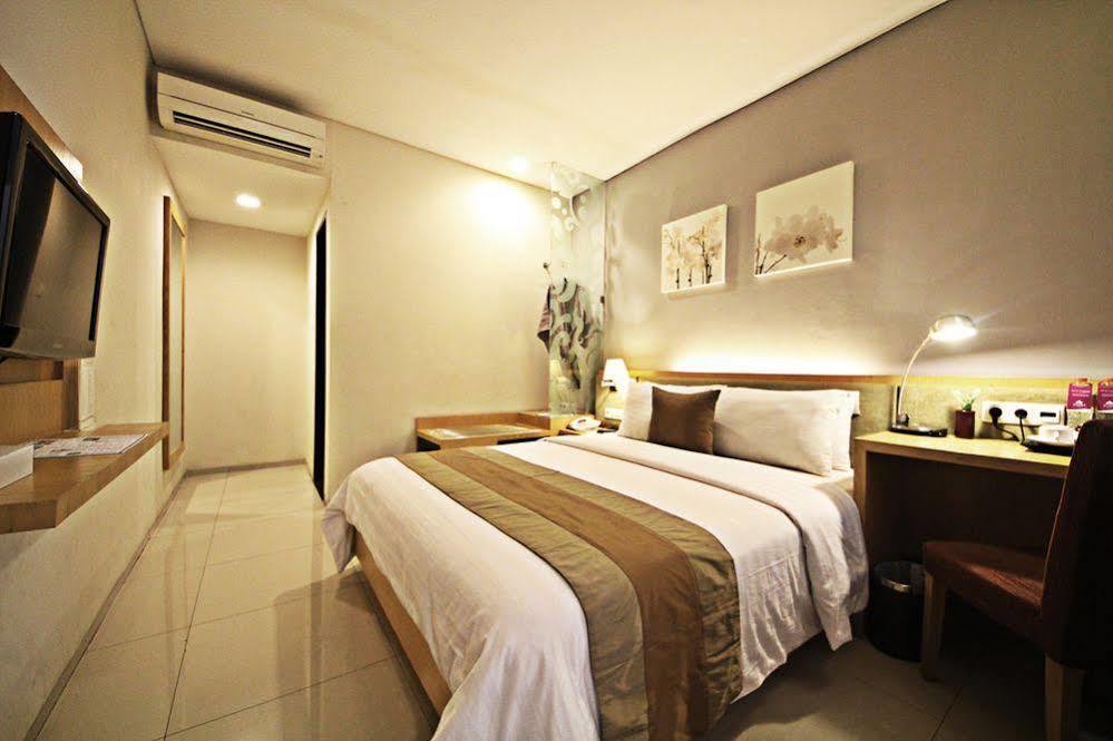 Hotel Anggrek Gandasari Bandung Exterior foto