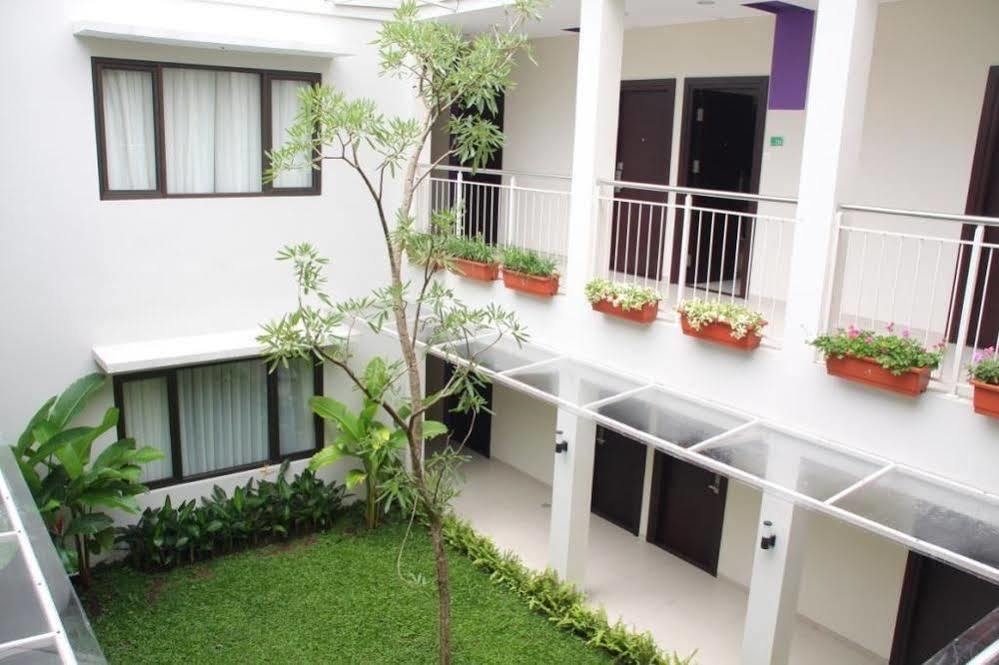 Hotel Anggrek Gandasari Bandung Exterior foto