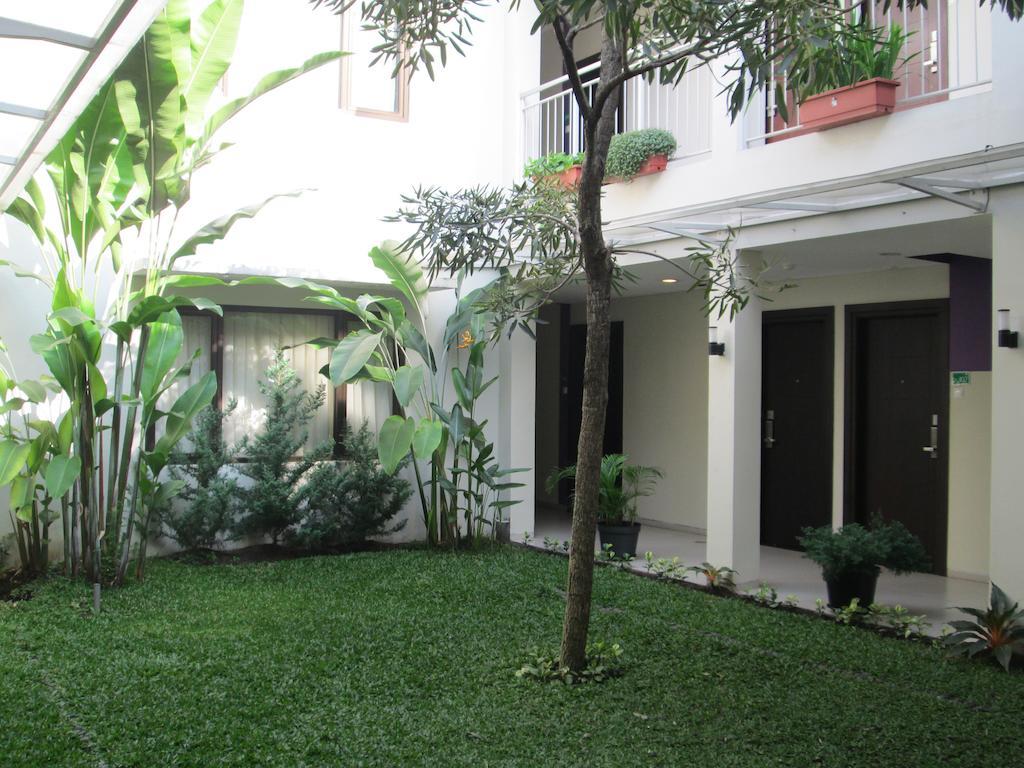 Hotel Anggrek Gandasari Bandung Exterior foto